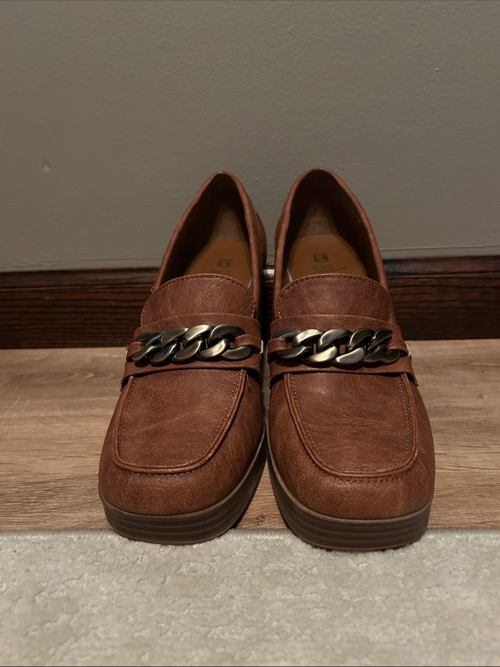 White Mountain Tan/Brown Chain-Trim Slip-On Loafer Pumps